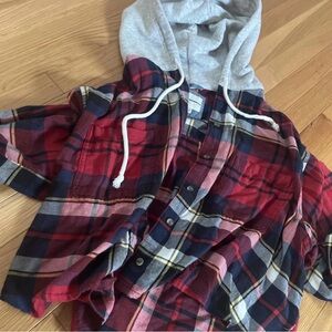 American Eagle Red Plaid Hooded Shirt - Flannel Button-Up
